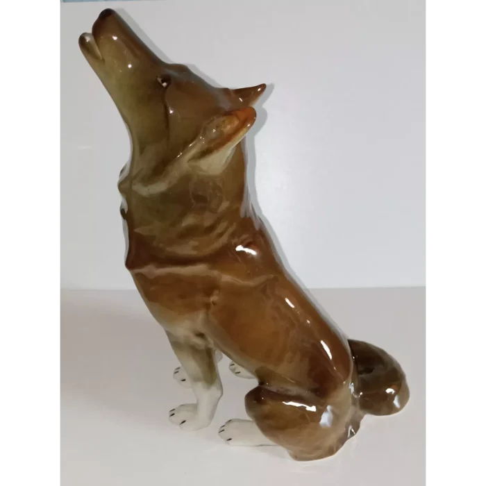 Sitting wolf sculpture (height 30 cm) Lomonosov